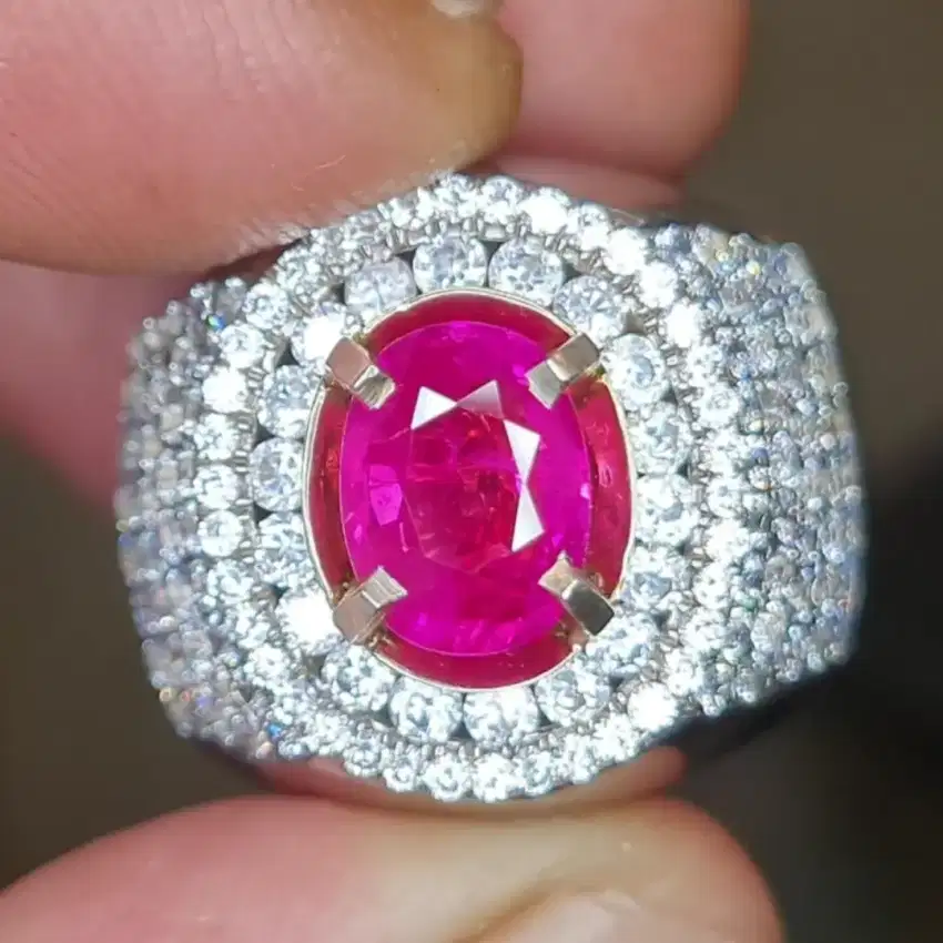 Permata Ruby Burma Ring Perak Microsetting