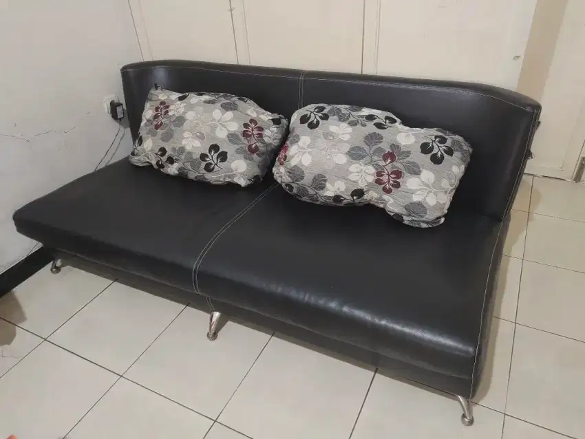 JUAL Sofa Bekas Bahan Kulit Kondisi Bagus - Bandung