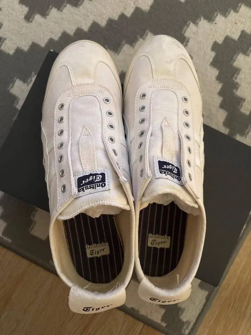 (PRELOVED) Onitsuka Mexico 66 Slip On