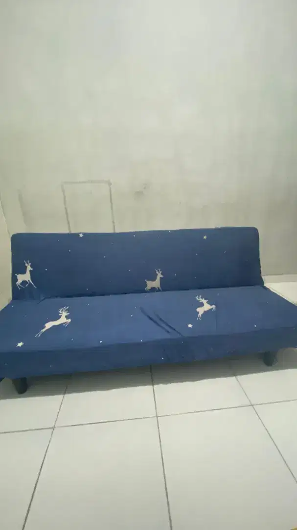 Sofabed / Sofa warna abu tua