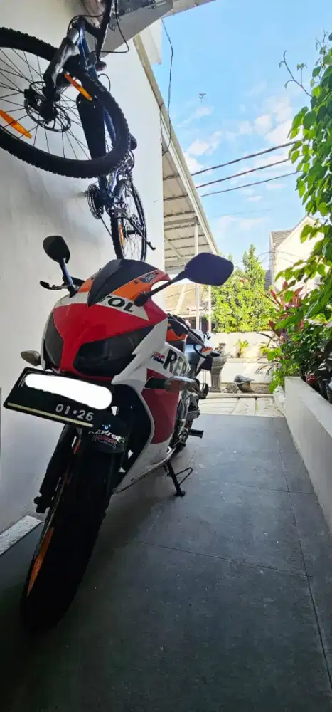 Honda CBR 250 Repsol Edition K33