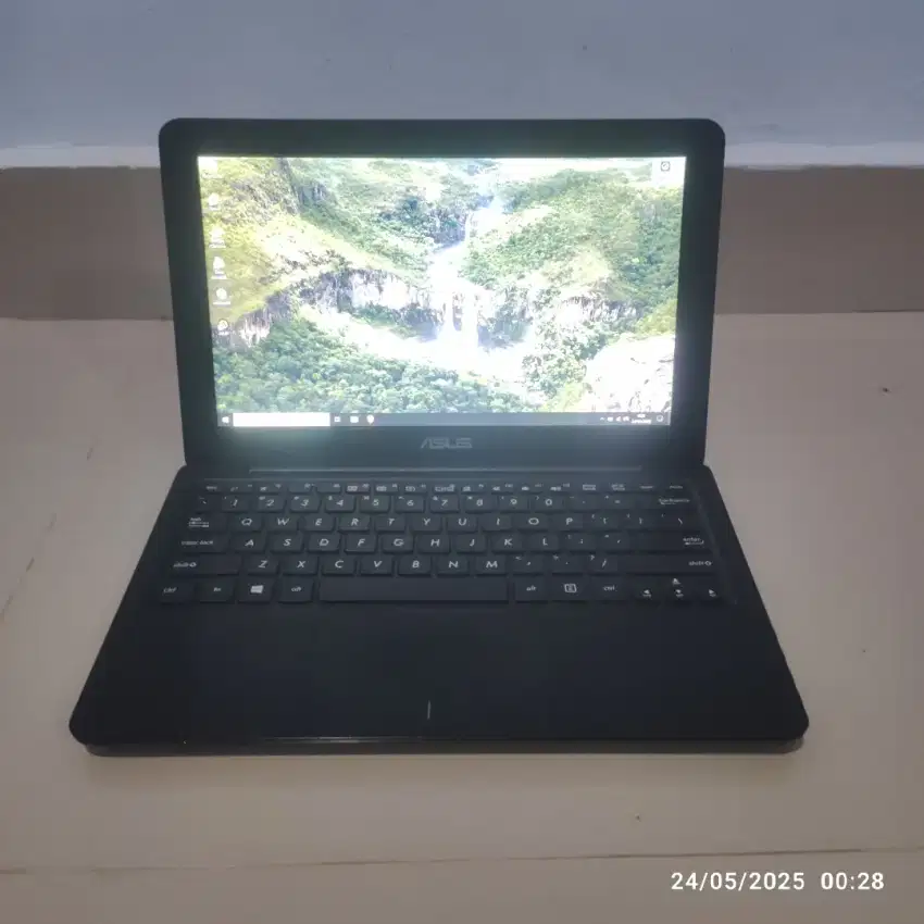 Notebook Asus E202S