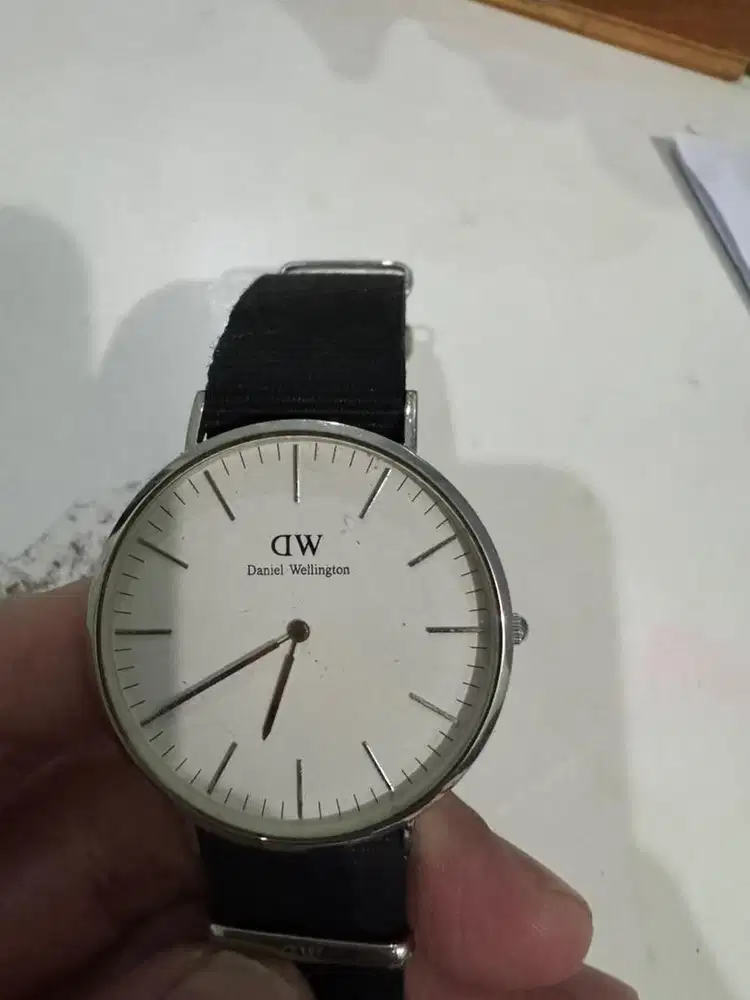 Dijual jam tangan dw daniel wellington klasik original full box