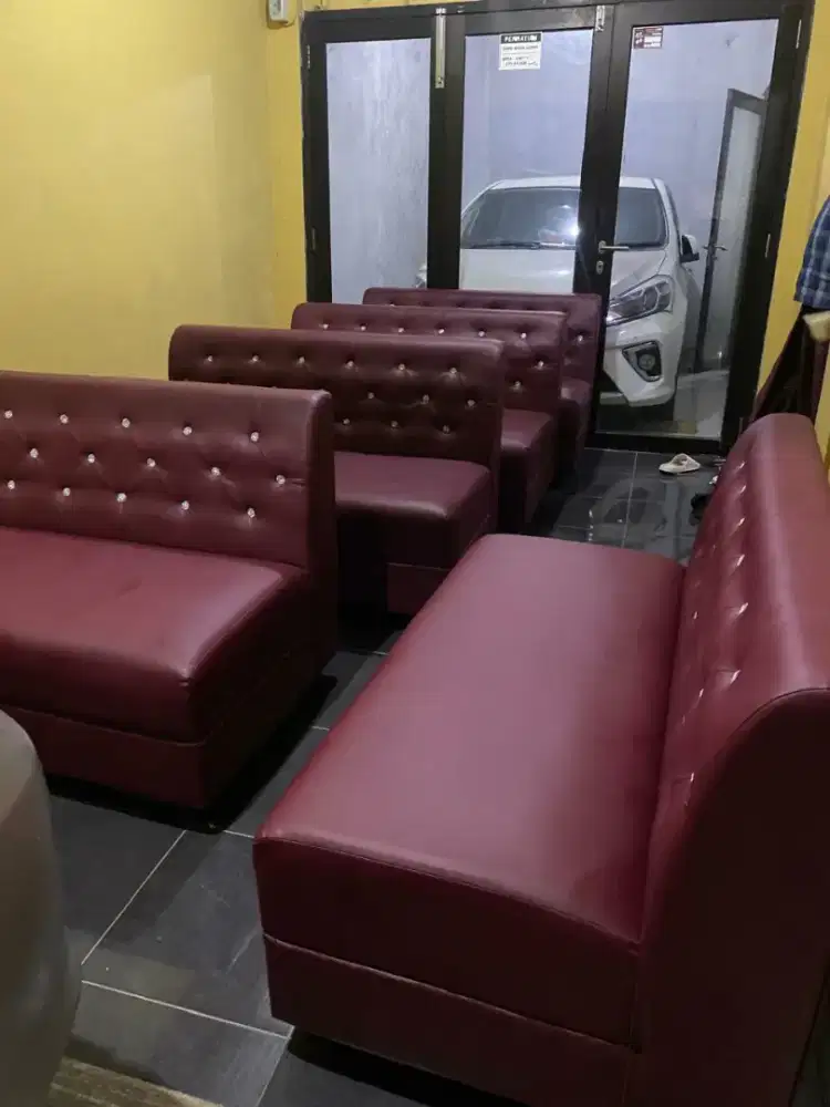 Model sofa resto warna bisa reques