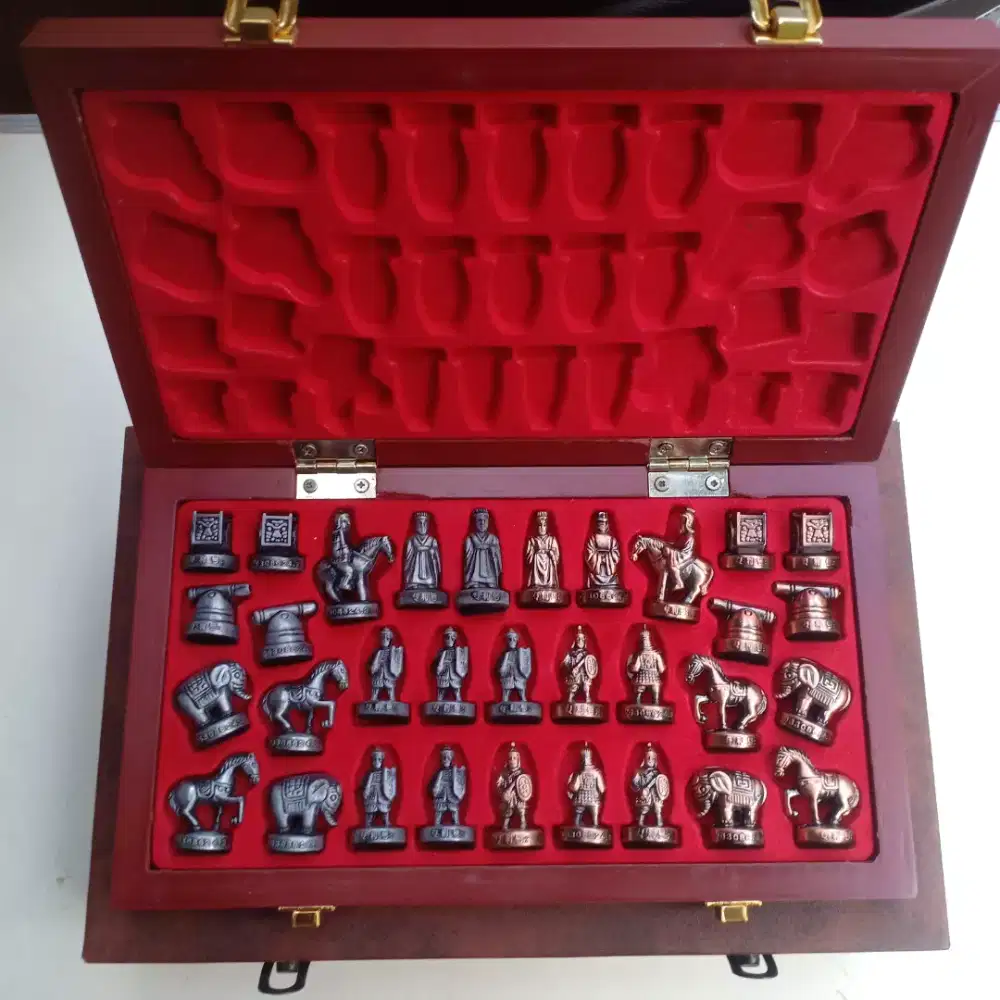 Papan catur model kerajaan