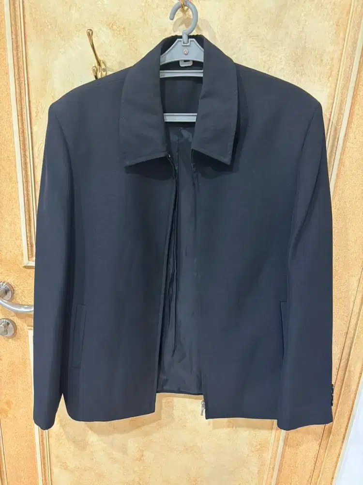 jaket formal cardinal