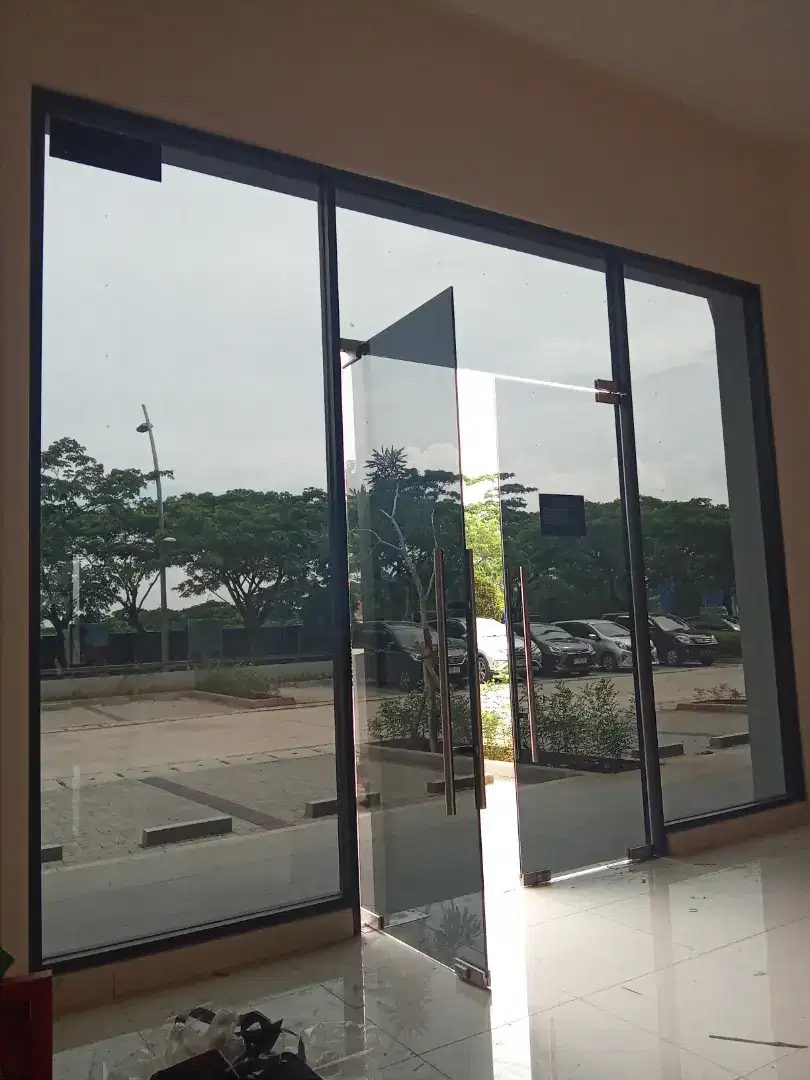 Jasa pasang sticker kaca film