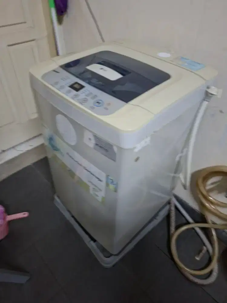 Dijual Mesin Cuci LG