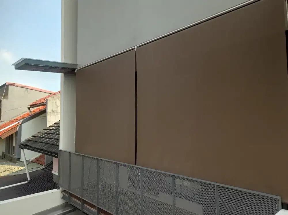 Roller blind indoor dan outdoor bahan waterproof/Tirai gulung/gorden