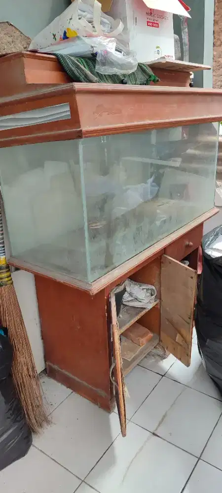 Aquarium bekas prelove