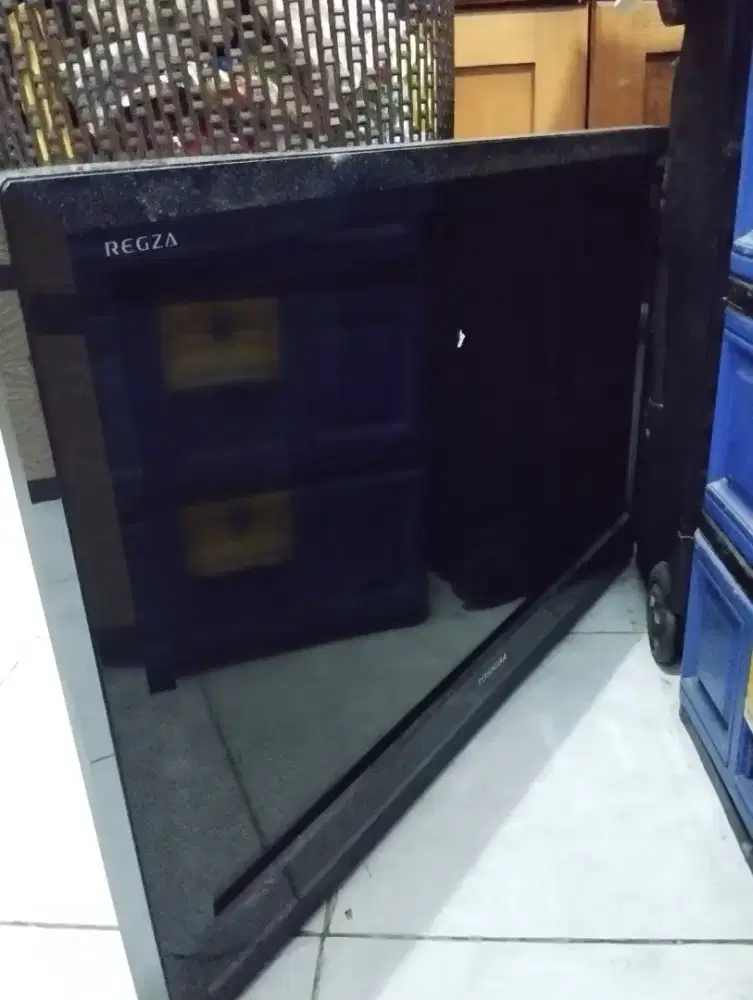 TV REGZA 32 inch TOSHIBA