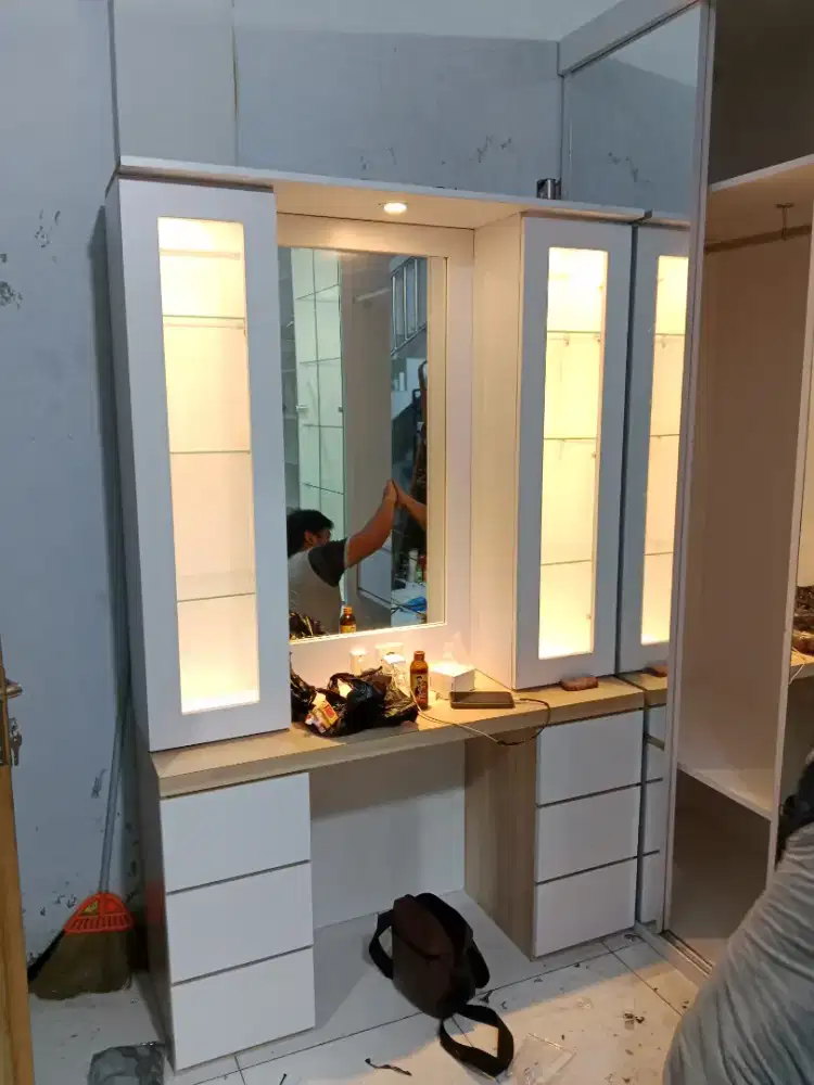 Lemari set kamar