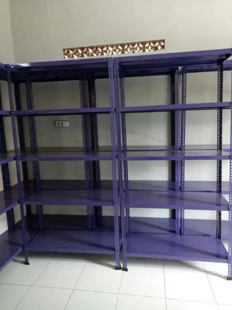 Serbaguna rak besi gudang
