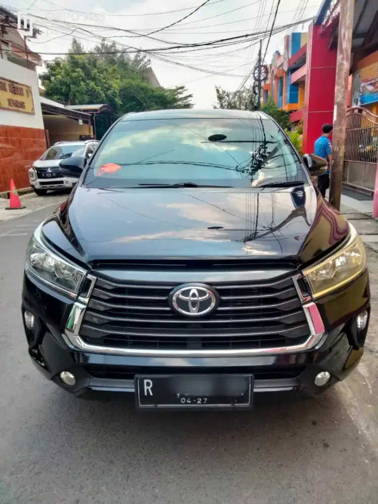 Toyota Kijang Innova G 2.4 Tahun 2022 Diesel Matic Hitam