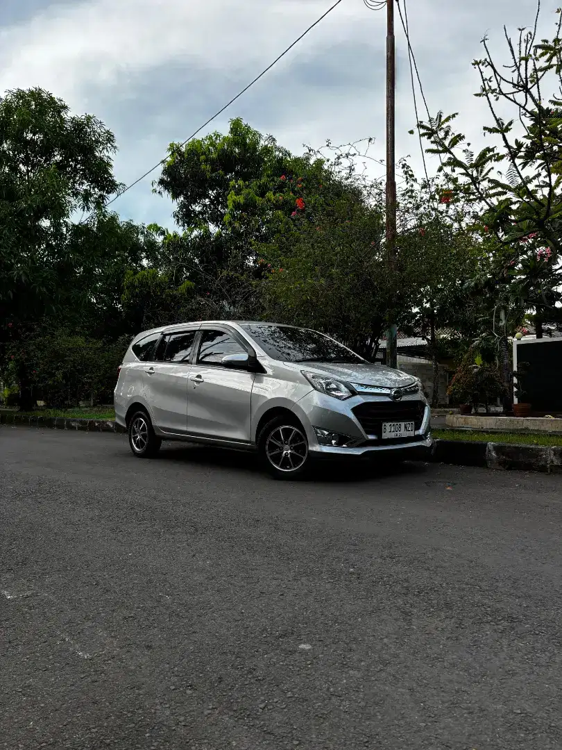 DP4JT daihatsu sigra r mt 2019