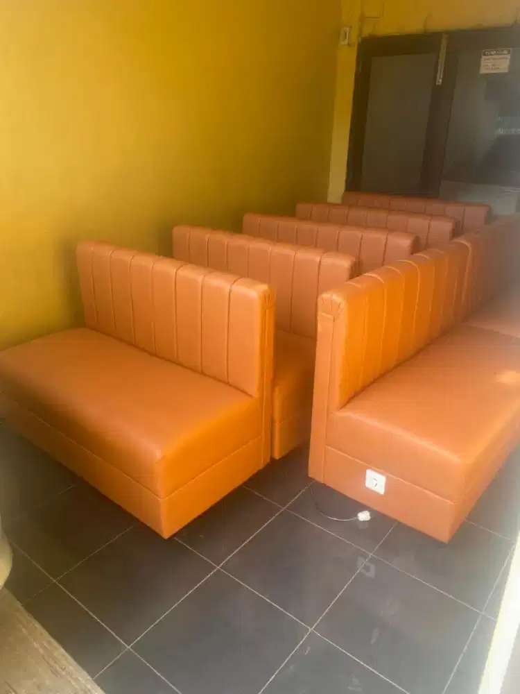 Model sofa resto warna bisa reques