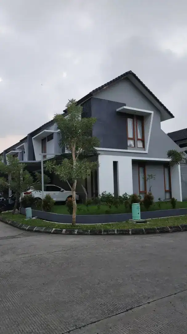 Bumi Siliwangi Dgn Full Furnished Dijual Cpt&Murah Posisi Dihook