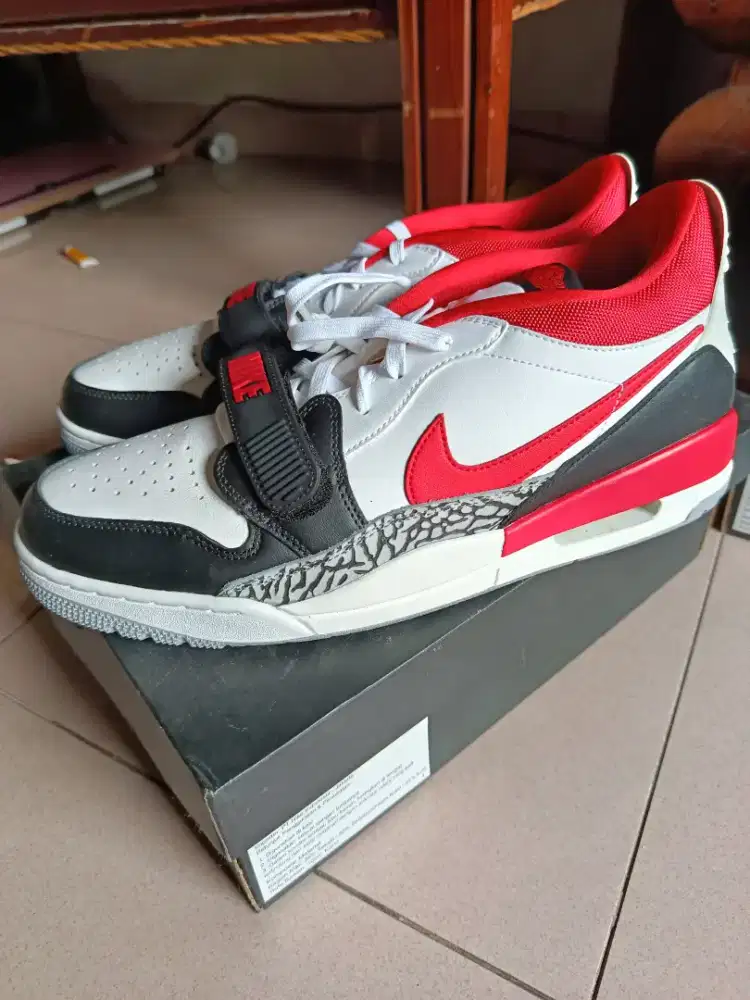 Dijual sepatu Nike Air Jordan Legacy 312 Low (BNIB)