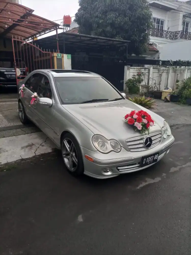 sewa mobil pengantin or rental weddingcar mercy alphard