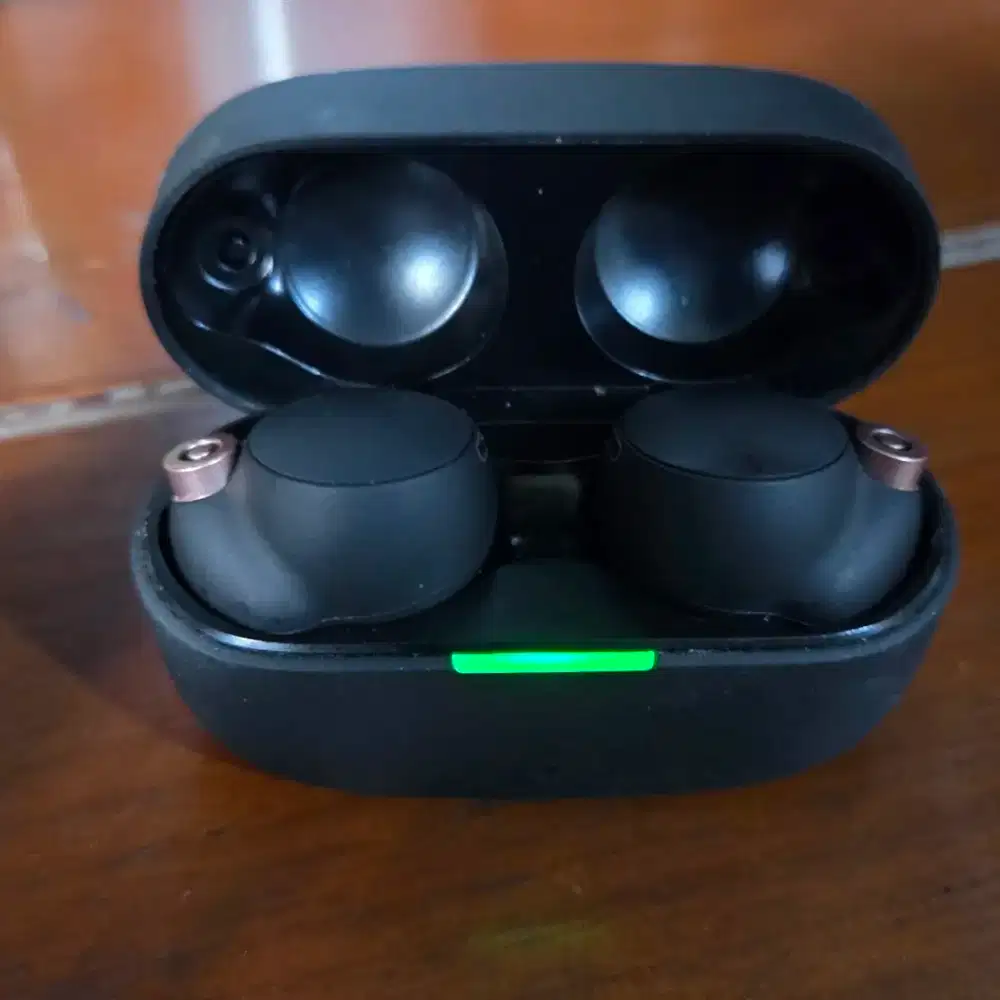 Sony WF1000XM4 black