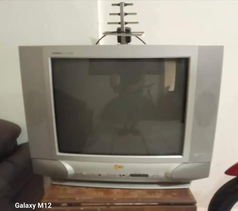 Tv tabung LG 21 kondisi tidak nyala