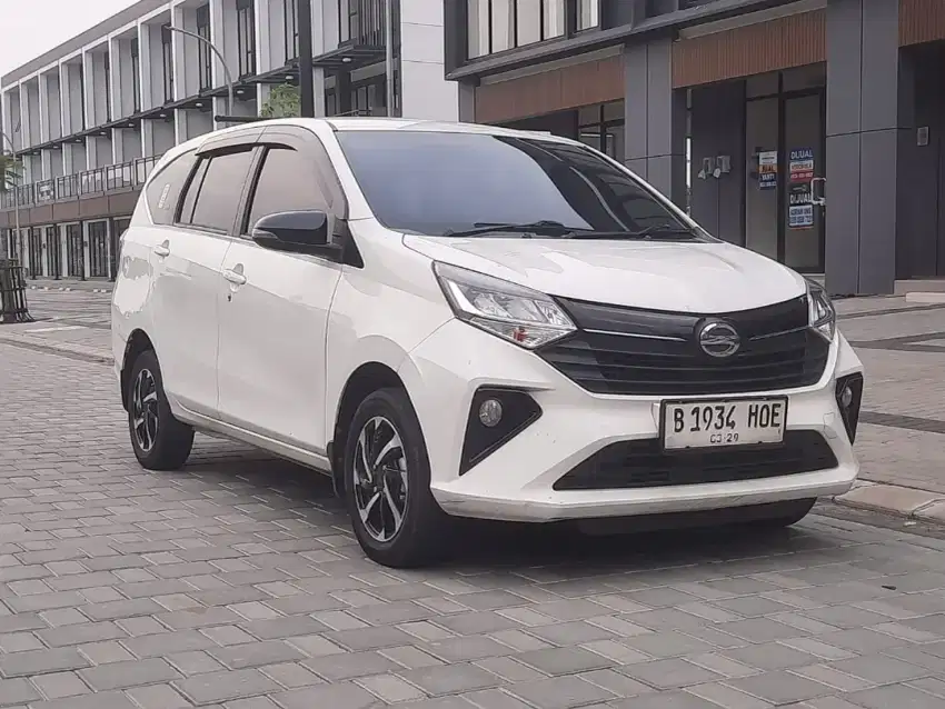 Daihatsu Sigra R At tahun 2024