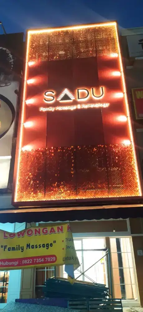 Pasad acp dan neon box