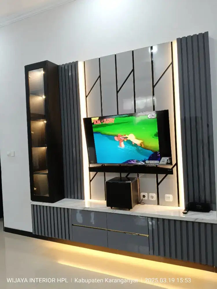 Backdrop tv design mewah dan estetik