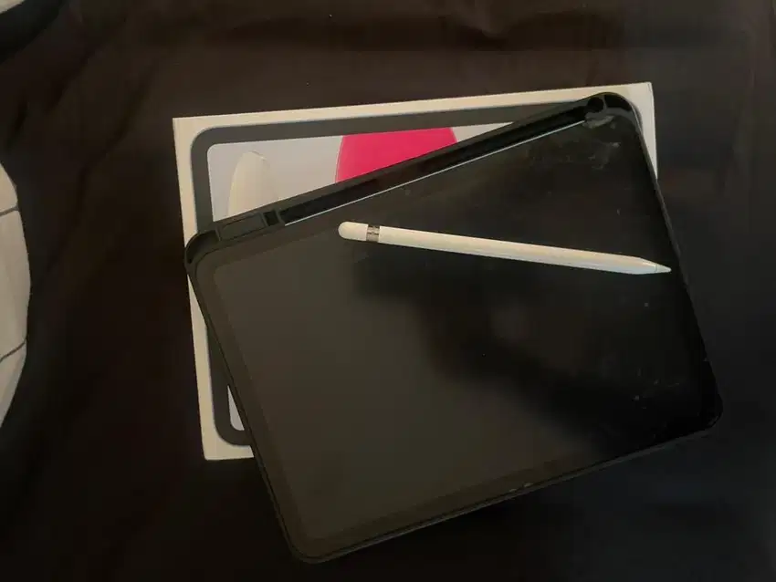 WTS IPAD GEN 10 + PENCIL GEN 1