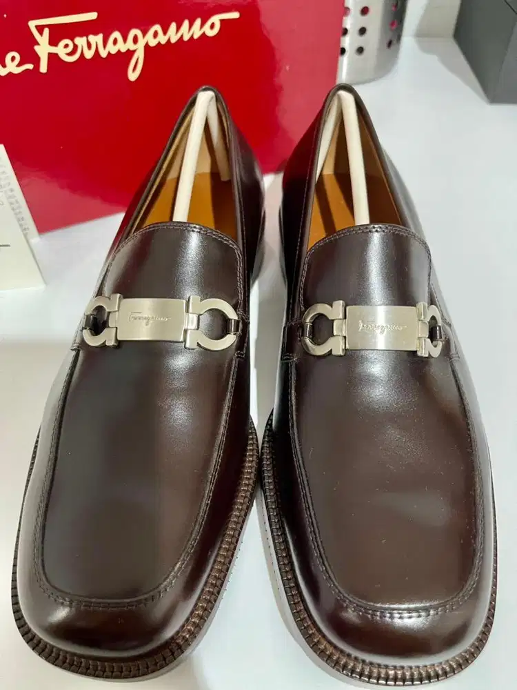 Sepatu pantofel pria•salvator feragamo •sepatu kerja pria•sepatu forma