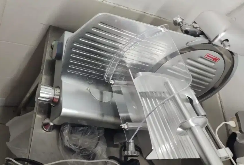 MEAT SLICER NEW