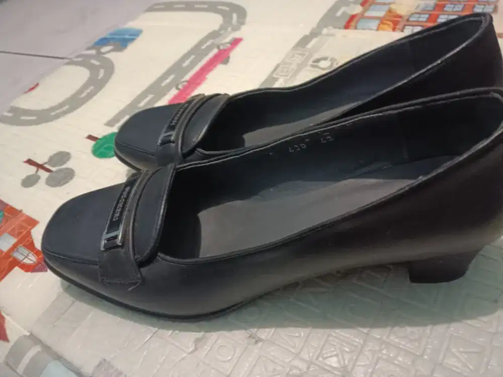 Sepatu wanita Buccheri Imelda