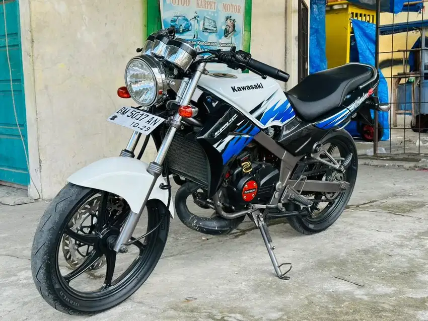 Kawasaki Ninja R convert SS 2012