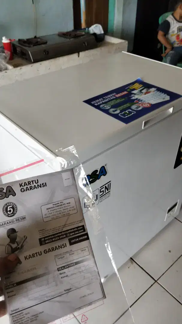 Frezzer RSA 210L like new 90% full set