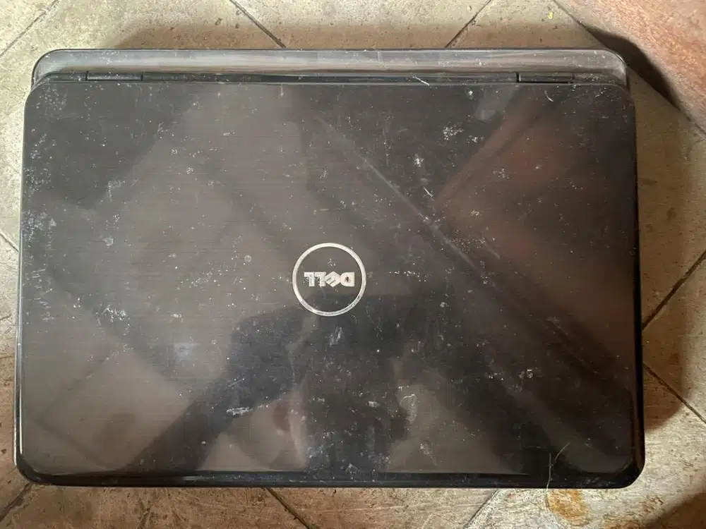 Laptop Dell kondisi gatau hidup atau mati