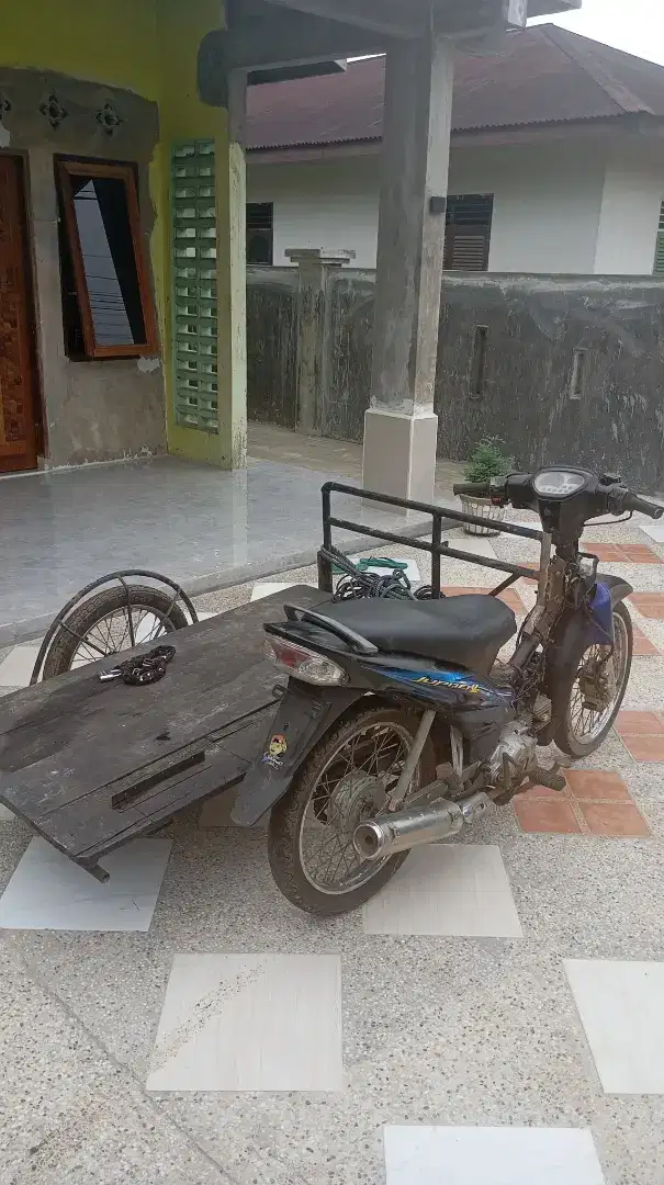 JUPITER BECAK BARANG