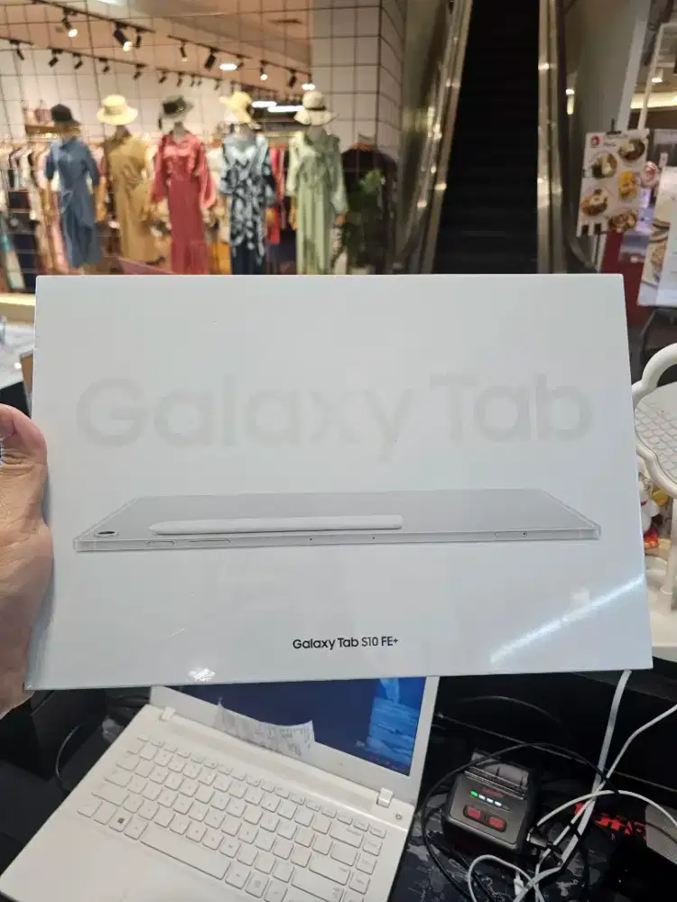 Samsung Galaxy Tab S10Fe+ Wifi 12/256GB Garansi Resmi Samsung 1 Tahun