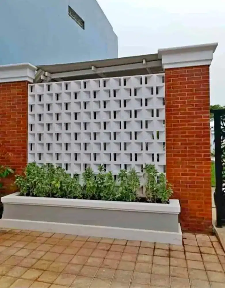 Roster putih /pagar estetik