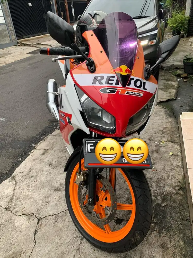 Honda CBR 150 CC K45 Repsol Edition Thn 2015
