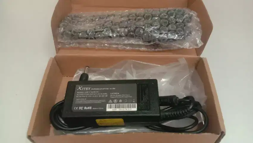 adaptor 19V 3.42A laptop & universal