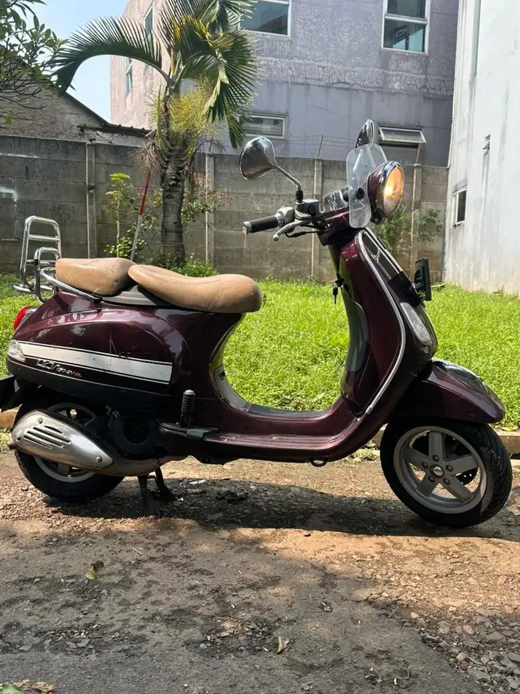 Vespa Piaggio LXV 150 3VIE 2013 – Klasik, Elegan, tinggal gas!