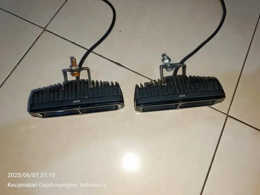 Lampu sorot SRF LED 6D