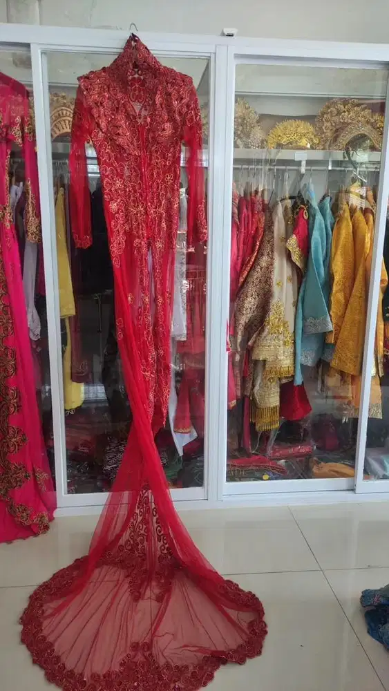Berbagai Kebaya mewah