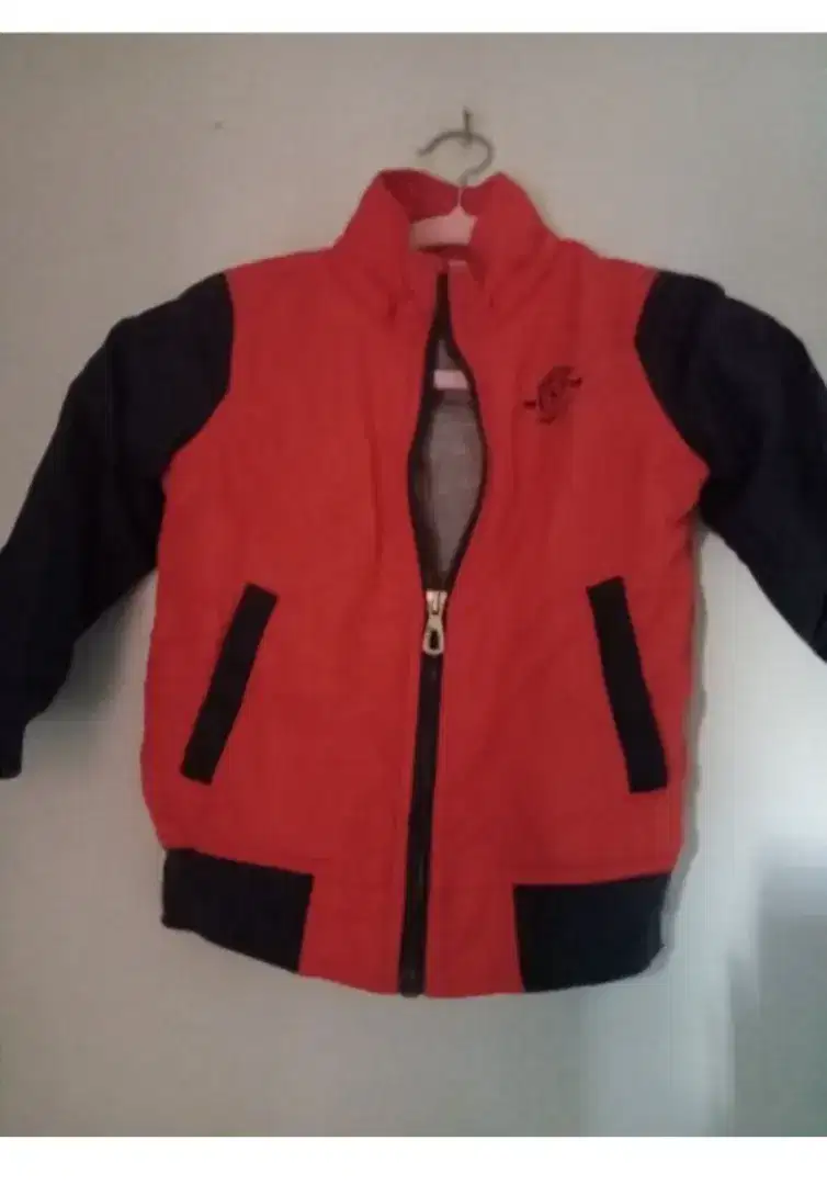 Jacket anak laki laki little m (size s)