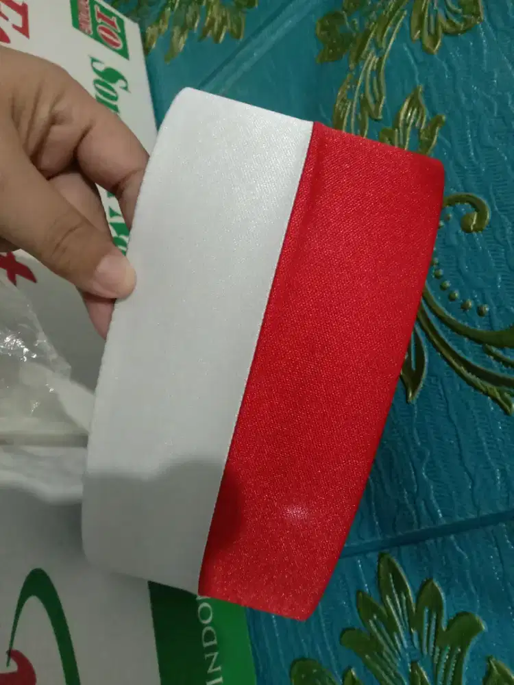 Peci merah putih Songkok