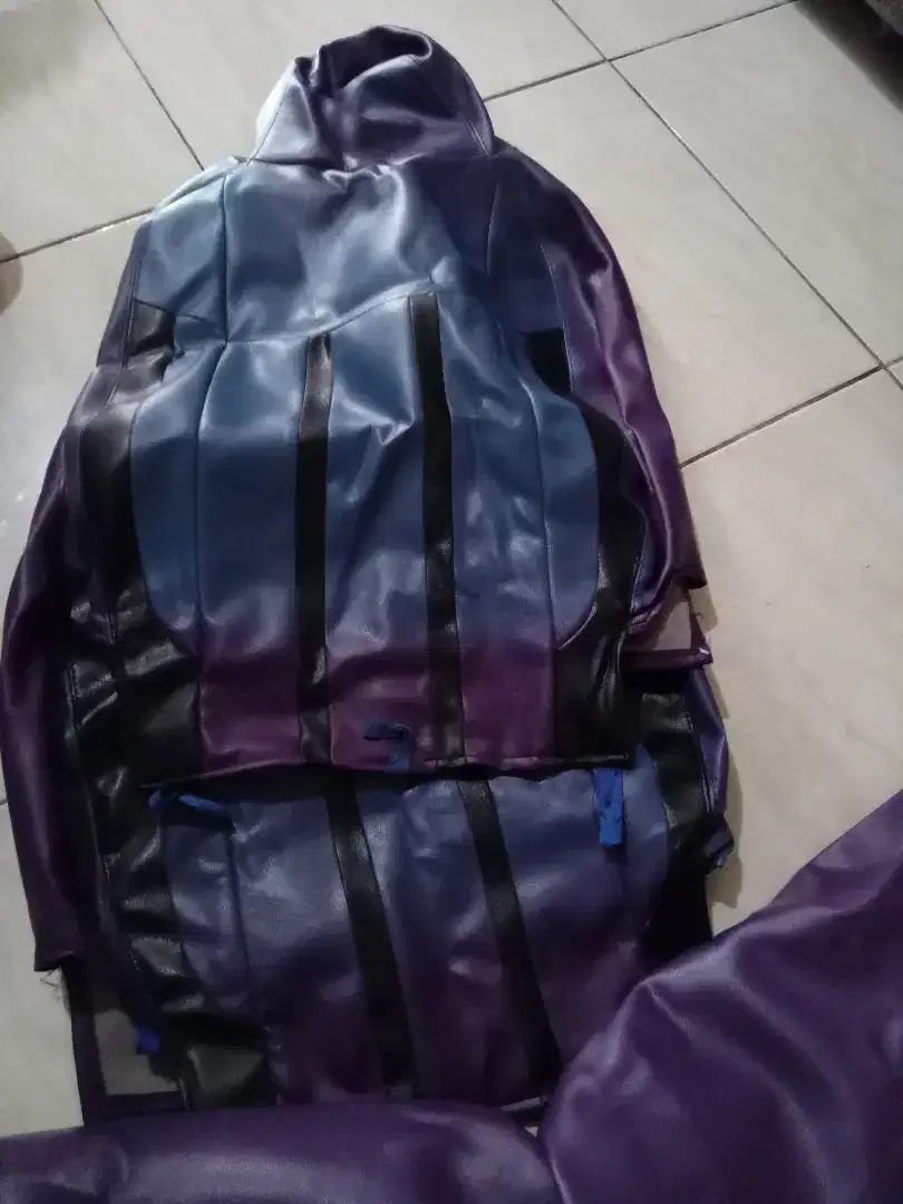 Sarung jok Ayla
