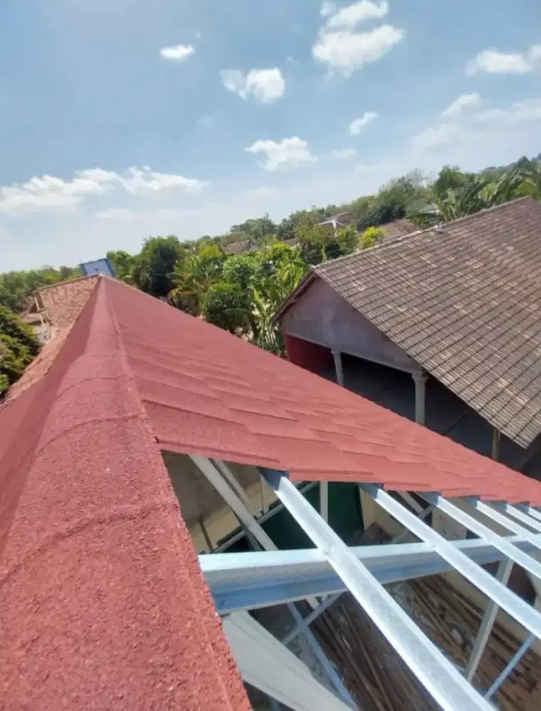 Renovasi atap lama genti Baja ringan terpasang