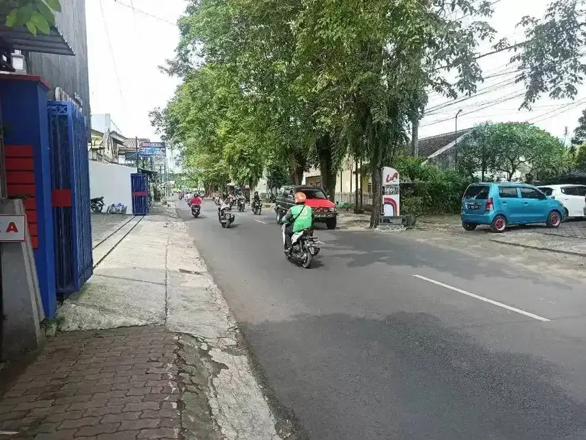 Rumah Jalan Raya Jawa Kampus