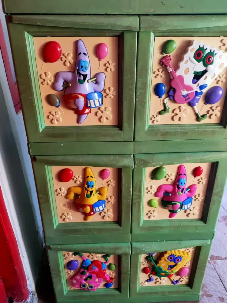 LEMARI 3 SUSUN MERK CLUB