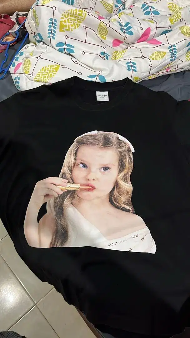Adl*v Tshirt Authenthic 100%
